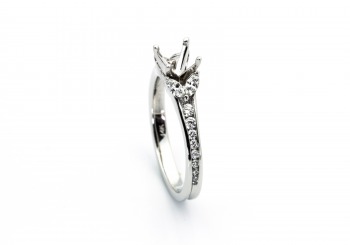 14K Diamond Semi-Mount 14K Diamond Semi-Mount