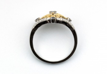 14K Yogo Sapphire and Diamond Ring 14K Yogo Sapphire and Diamond Ring