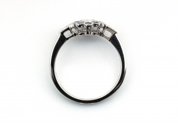 14K Yogo Sapphire and Diamond Ring 14K Yogo Sapphire and Diamond Ring