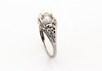 14K Diamond Ring 14K Diamond Ring