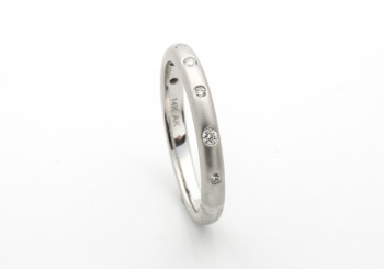 14K Diamond Band 14K Diamond Band