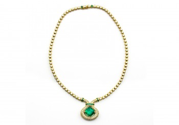 18K Emerald & Diamond Necklace 18K Emerald & Diamond Necklace