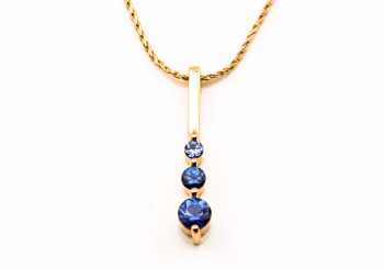 14K Yogo Sapphire Pendant