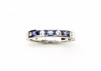 14K Yogo & Diamond Ring