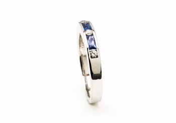 14K Yogo & Diamond Ring 14K Yogo & Diamond Ring