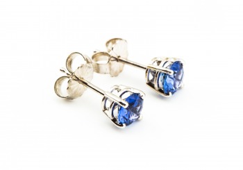 14K Yogo Sapphire Stud Earrings 14K Yogo Sapphire Stud Earrings