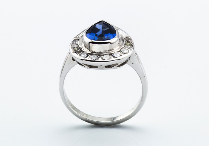 14K Yogo Sapphire & Diamond Ring