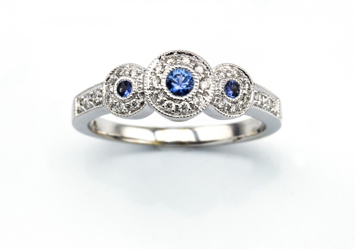 14K Yogo Sapphire Ring