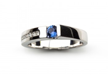 14K Yogo & Diamond Ring