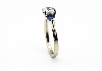 14K Semi-Mount Yogo Sapphire Ring 14K Semi-Mount Yogo Sapphire Ring