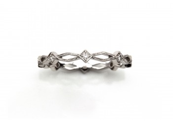 14K Diamond Wedding Band