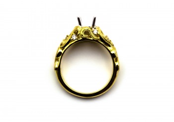 18K Diamond Semi-Mount 18K Diamond Semi-Mount