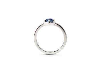 14K Yogo Sapphire Ring