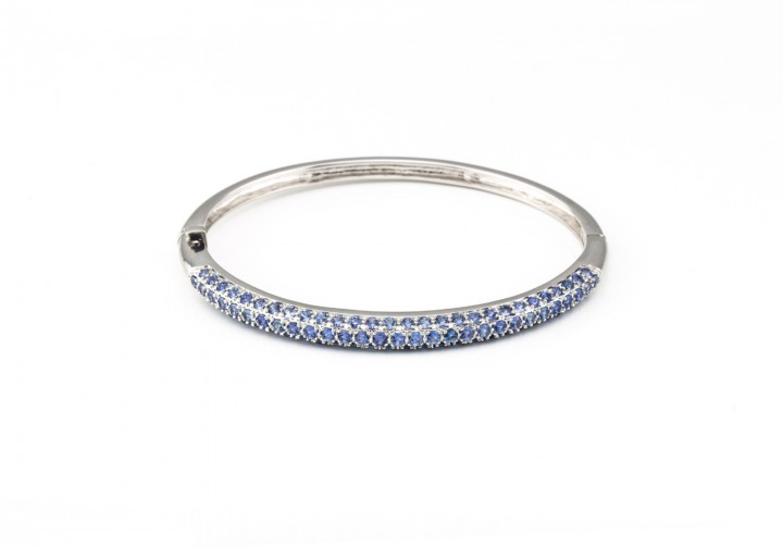 14K Yogo Sapphire & Diamond Hinged Bangle