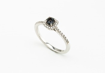 14K Montana Sapphire & Diamond Ring 14K Montana Sapphire & Diamond Ring