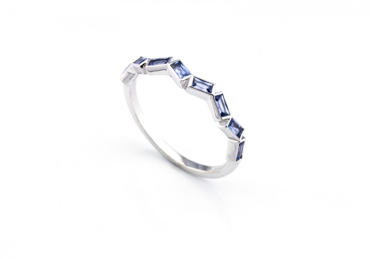14K Yogo Sapphire Fashion Ring