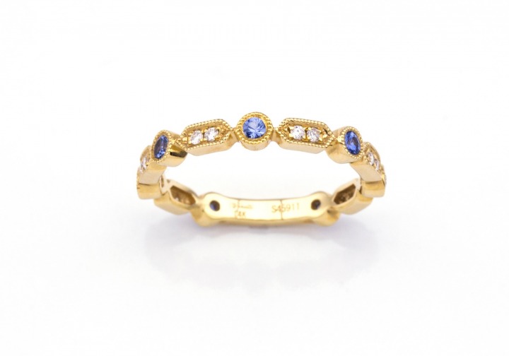 14K Yogo Sapphire & Diamond Ring