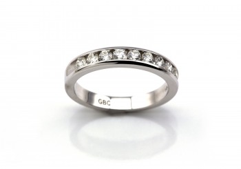 14K Diamond Wedding Band