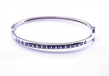 14K Yogo Sapphire Bangle