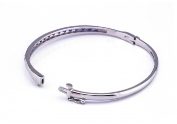 14K Yogo Sapphire Bangle 14K Yogo Sapphire Bangle