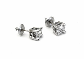 14K Diamond Stud Earrings 14K Diamond Stud Earrings