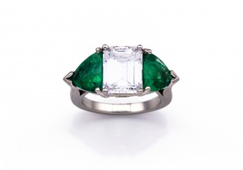 Platinum Diamond & Emerald Ring