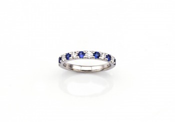 14K Yogo Sapphire & Diamond Ring 14K Yogo Sapphire & Diamond Ring