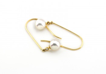 18k Pearl and Diamond Drop Earrings 18k Pearl and Diamond Drop Earrings