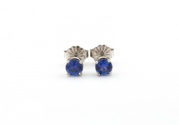 14k White Gold Yogo Sapphire Stud Earrings 14k White Gold Yogo Sapphire Stud Earrings