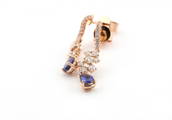 14k Yogo Sapphire Drop Earrings