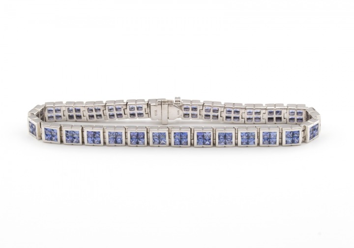 14k Yogo Sapphire Tennis Bracelet 