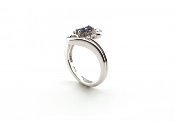 14 Yogo Sapphire Ring 14 Yogo Sapphire Ring