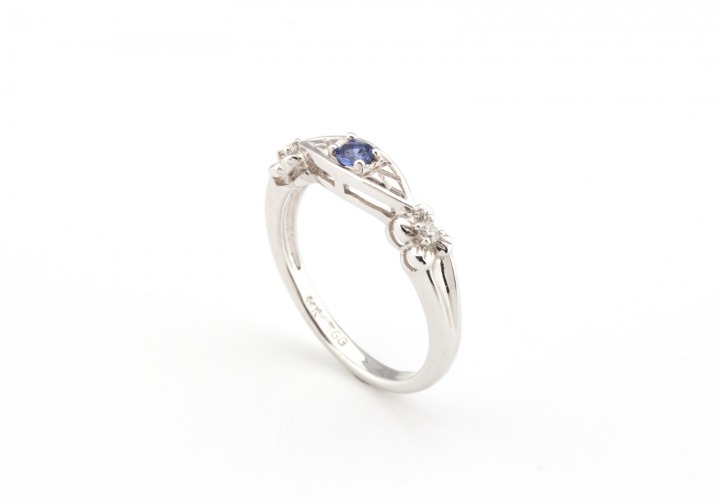 14 Yogo Sapphire Ring