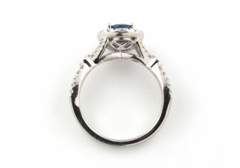 14k Yogo Sapphire and Diamond Ring 14k Yogo Sapphire and Diamond Ring