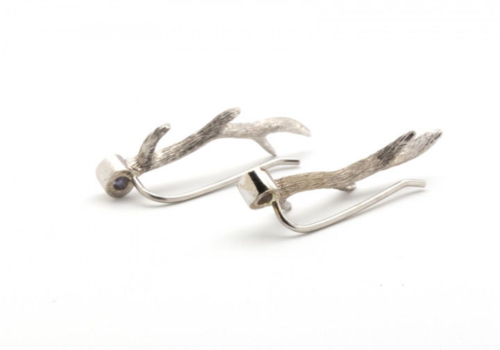 14K Yogo Sapphire Elk Antler Earrings