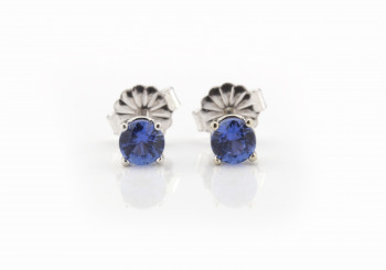 14k Yogo Sapphire Studs