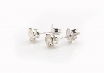 14k Diamond Stud Earrings 14k Diamond Stud Earrings