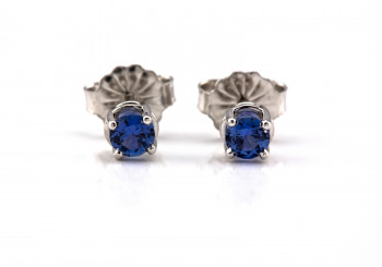 14K Yogo Sapphire Studs