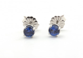14k Yogo Sapphire Studs