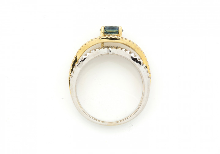 14k Fancy Montana Sapphire Ring 