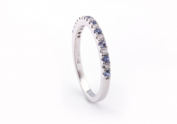 14K Yogo Sapphire & Diamond Ring 14K Yogo Sapphire & Diamond Ring