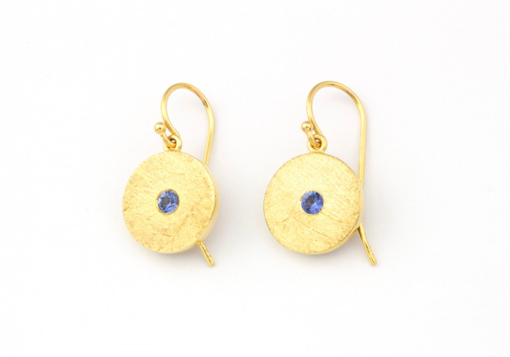 14k Yogo Sapphire Dangle Earrings