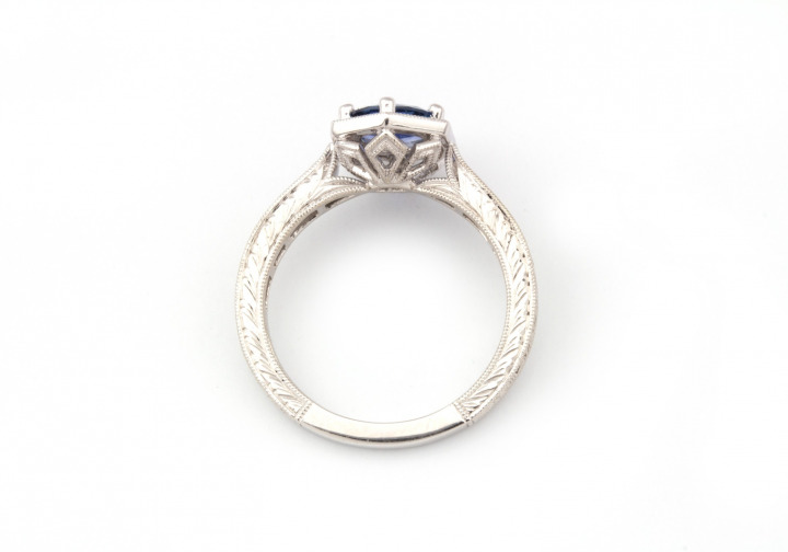 14k Yogo Sapphire and Diamond Ring 