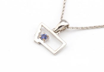 14K Yogo Sapphire Montana Pendante State Pendant
