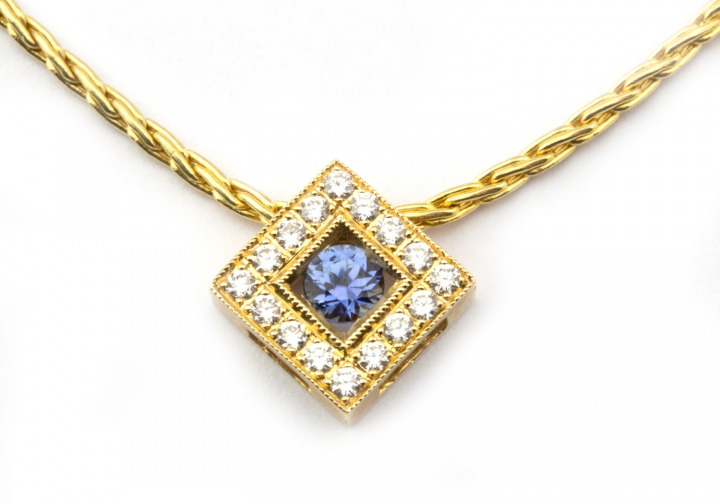 .13ct Yogo Sapphire and Diamond Pendant