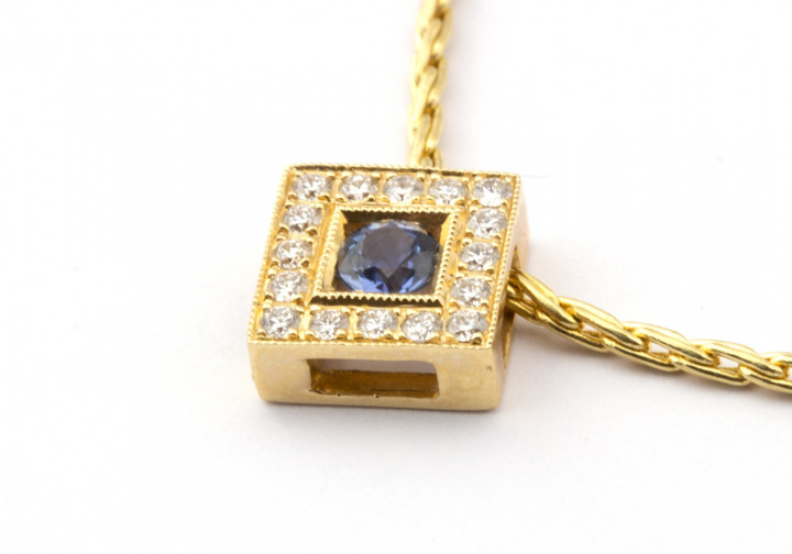 .13ct Yogo Sapphire and Diamond Pendant