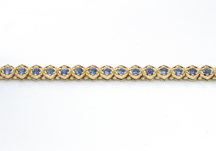 14k Yogo Sapphire Tennis Bracelet