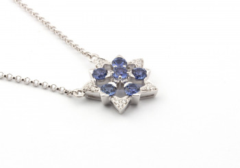 14k Yogo Sapphire Flower Pendant 14k Yogo Sapphire Flower Pendant
