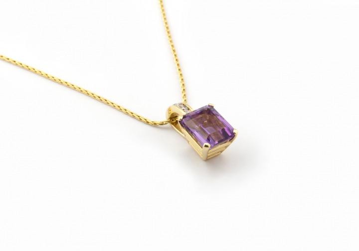 14k Amethyst Drop Pendant
