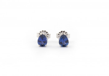14k Yogo Sapphire Studs